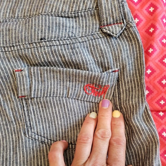 2 for 15. O'Neill striped denim shorts in Size 5 - Picture 3 of 10